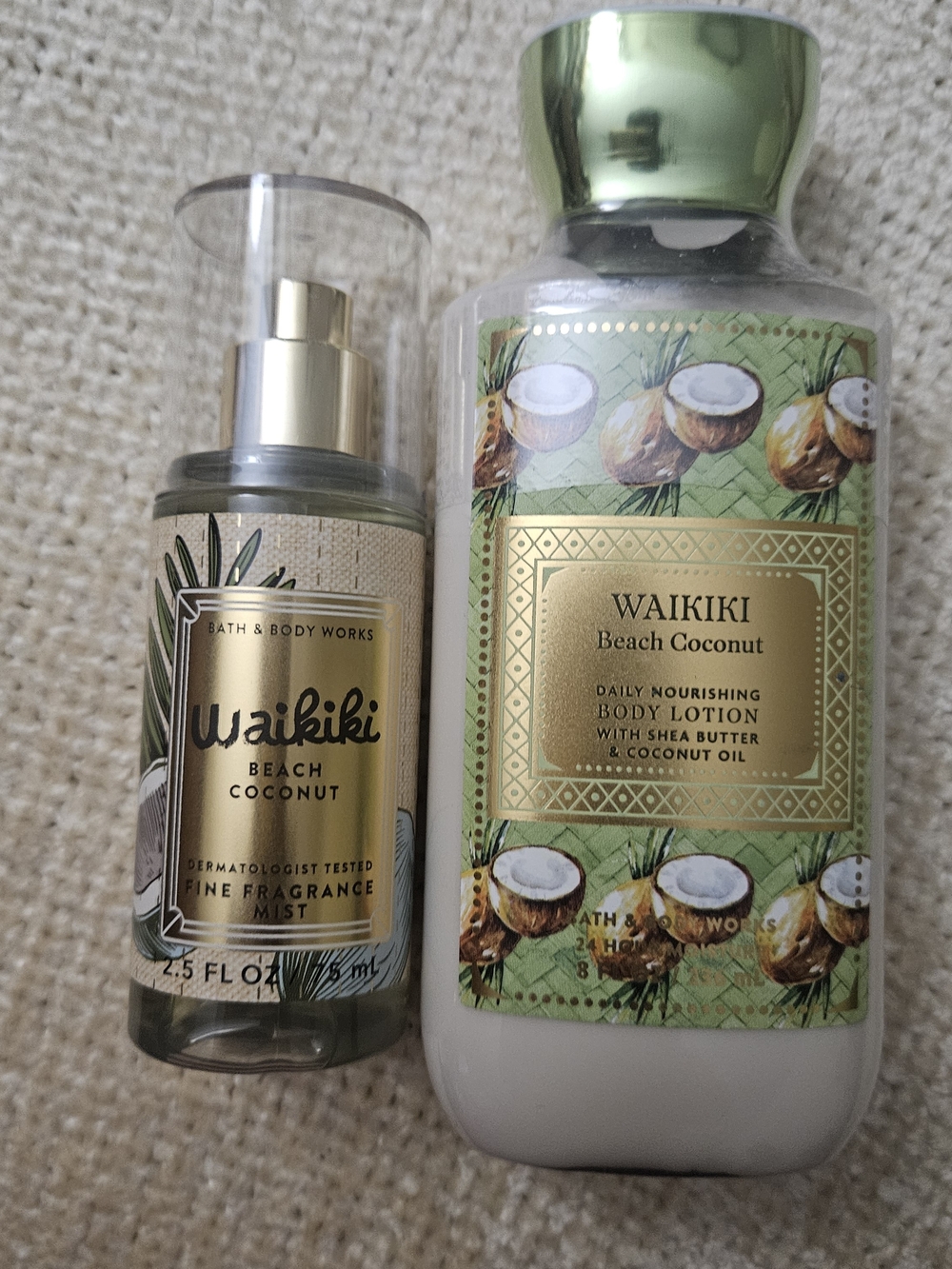 Bath & Body Works Waikiki Beach Coconut Lotion & Mist - Green & Gold